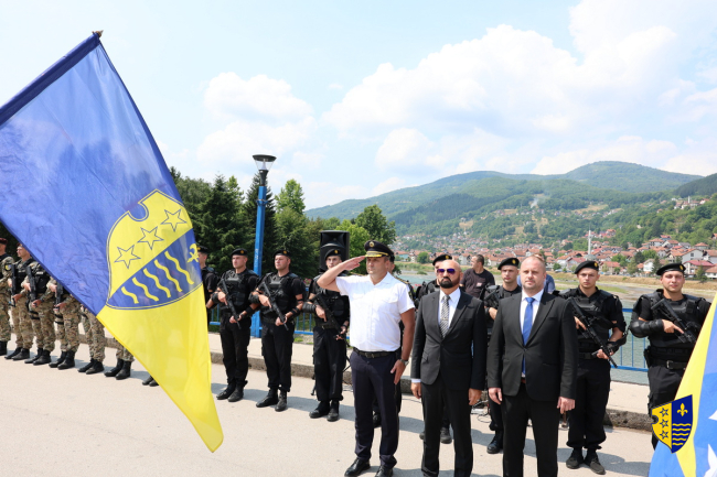 U Goraždu obilježili Dan policije BPK: Zaslužnim policajcima uručene nagrade